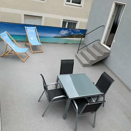 Schoenes Terrasse 2p. Stadtnah Wlan 뷔르츠부르크